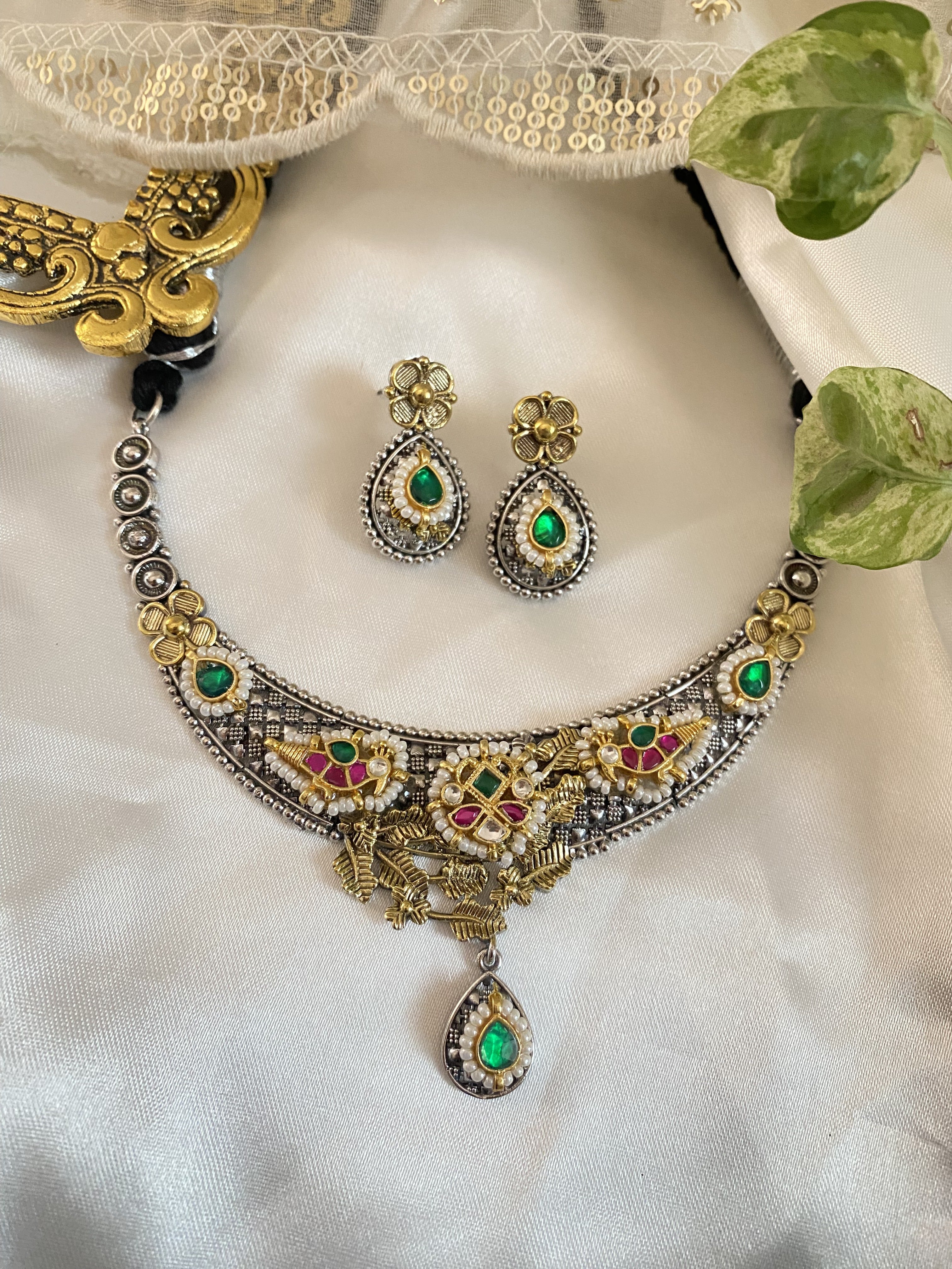 Hansli Necklaces