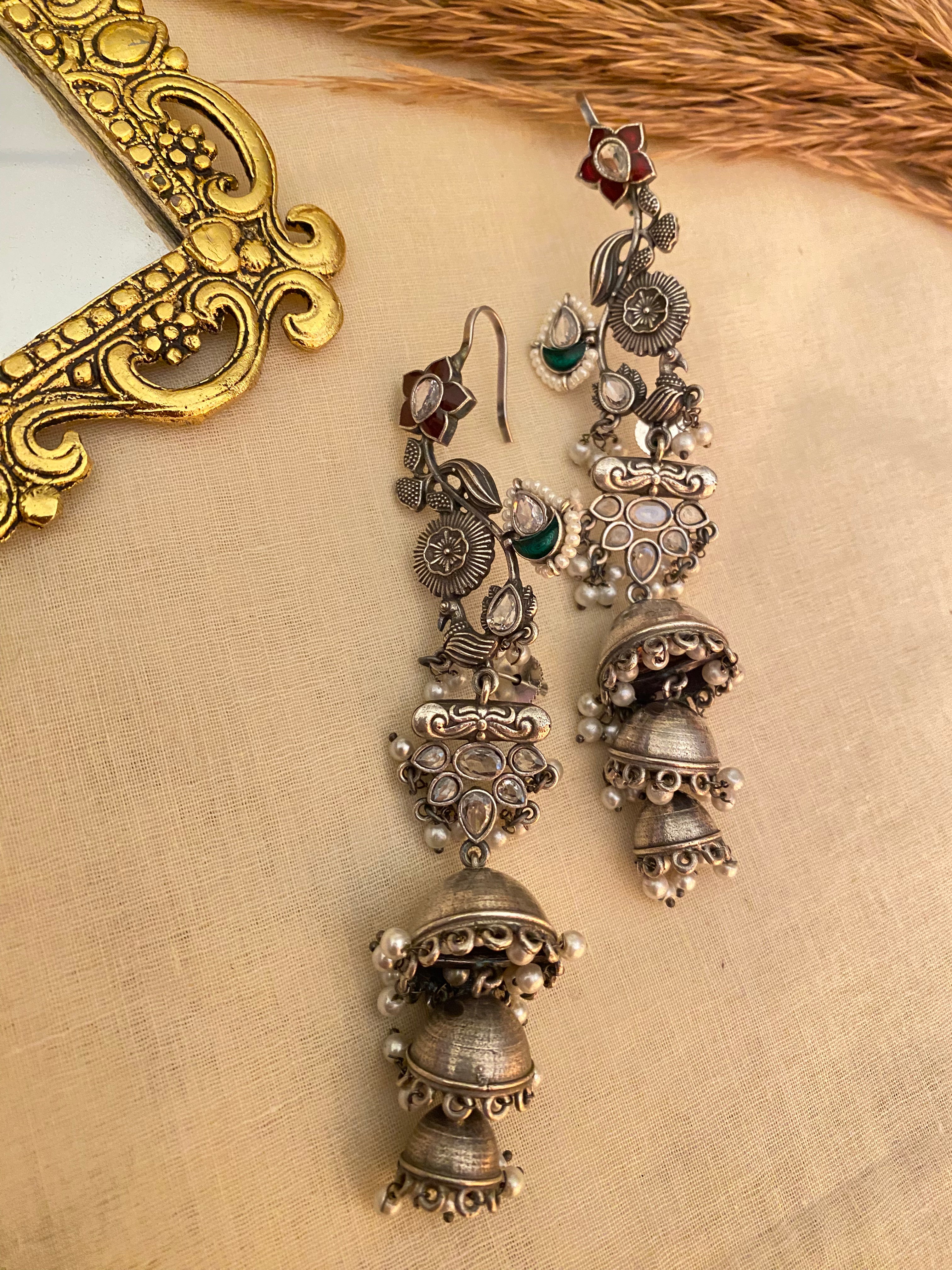 Mrudula Ear Cuff