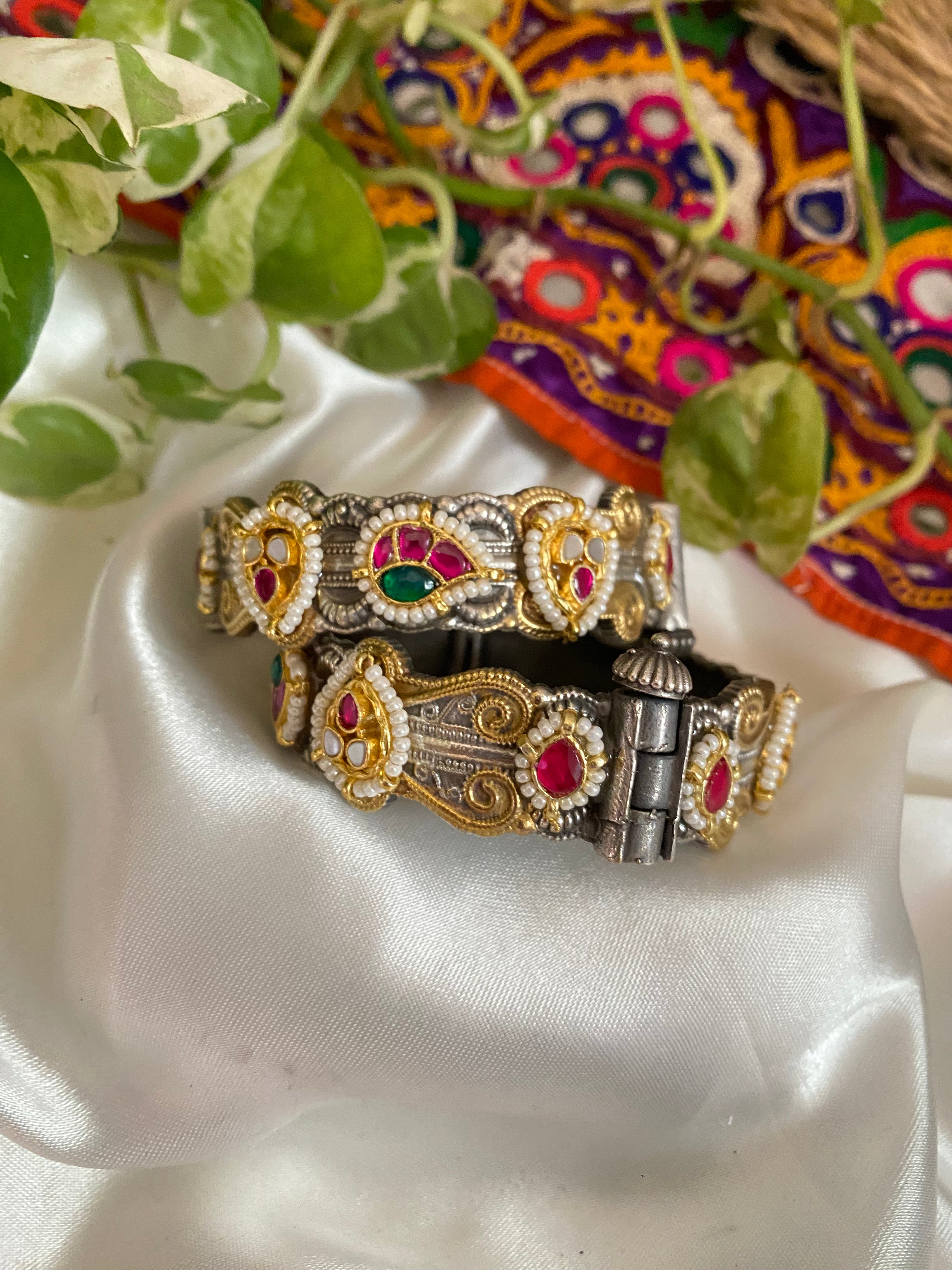 Swasti Bangle