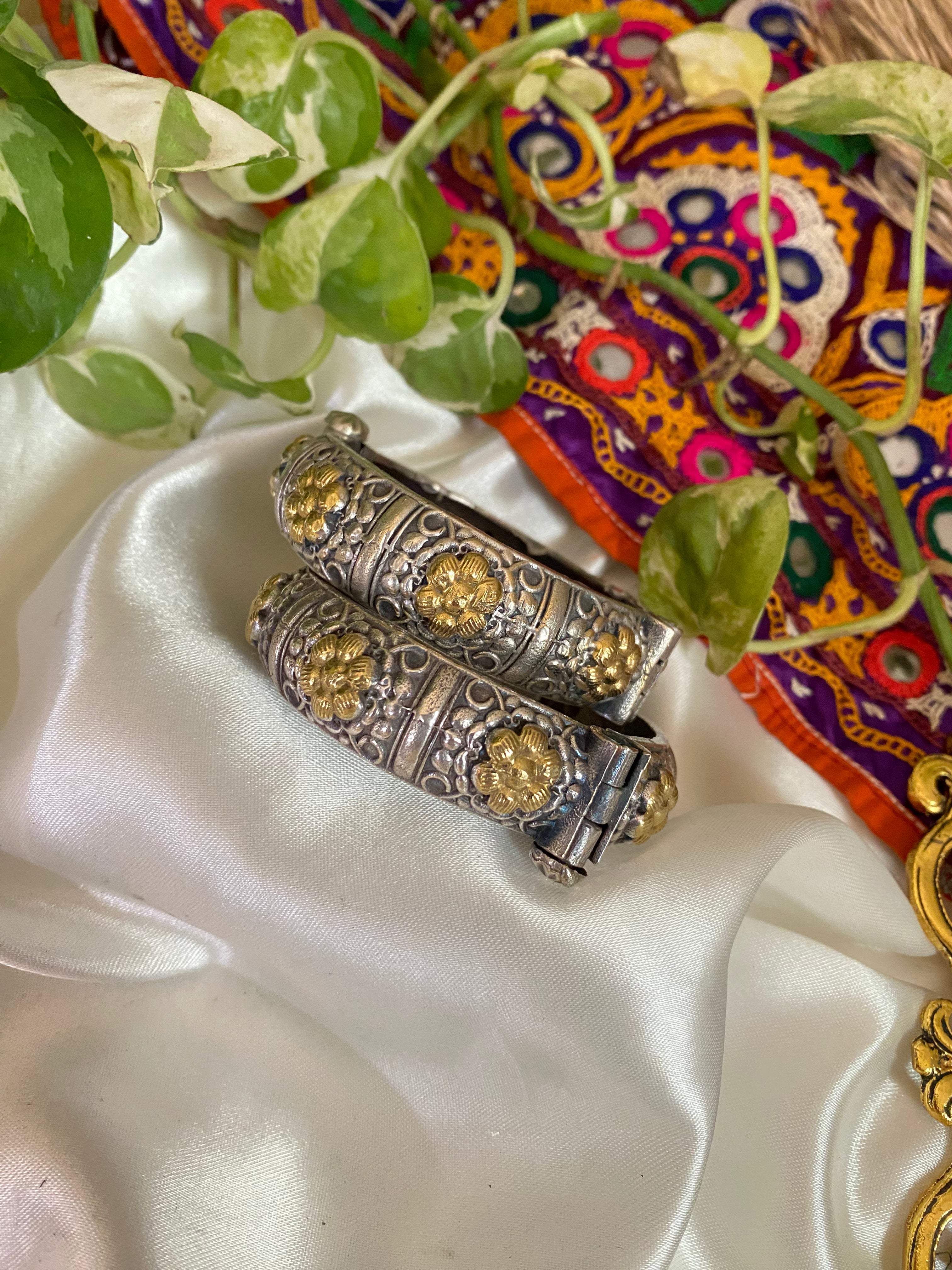 Sneh Bangle