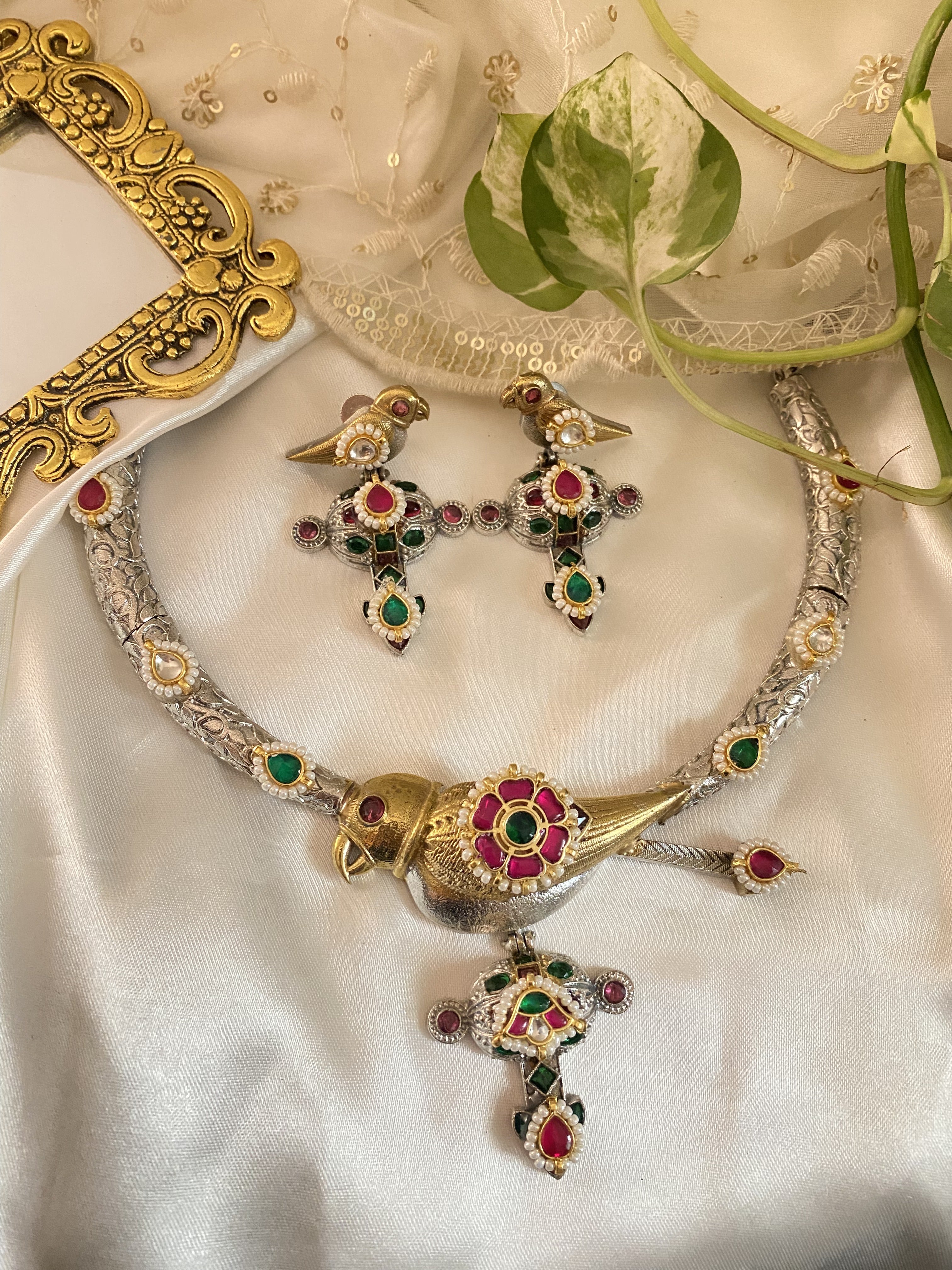 Amrita Hansli - handcrafted traditional jewellery by Aabhushan Jewellery
