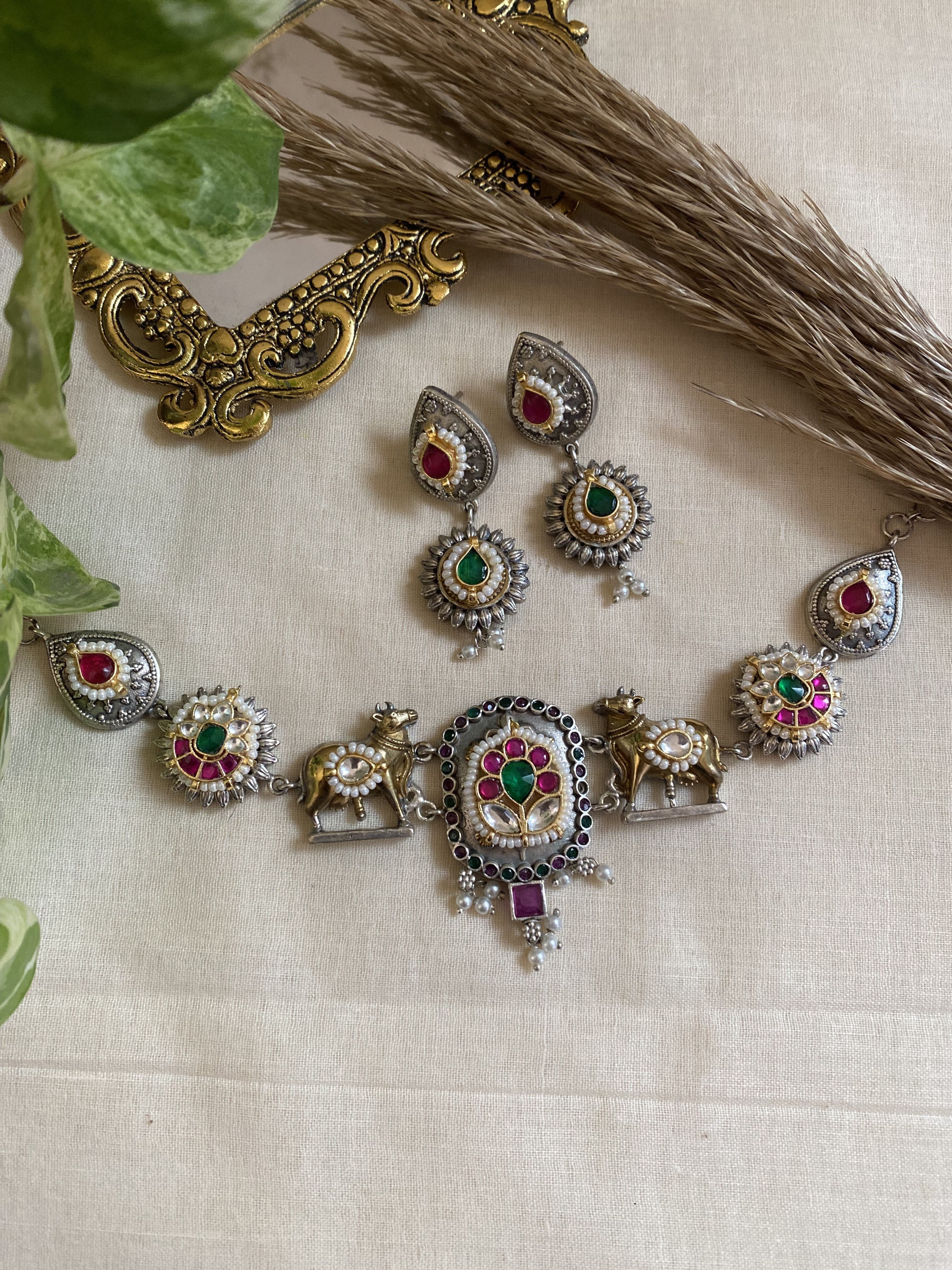Kashvi Choker - handcrafted traditional jewellery by Aabhushan Jewellery