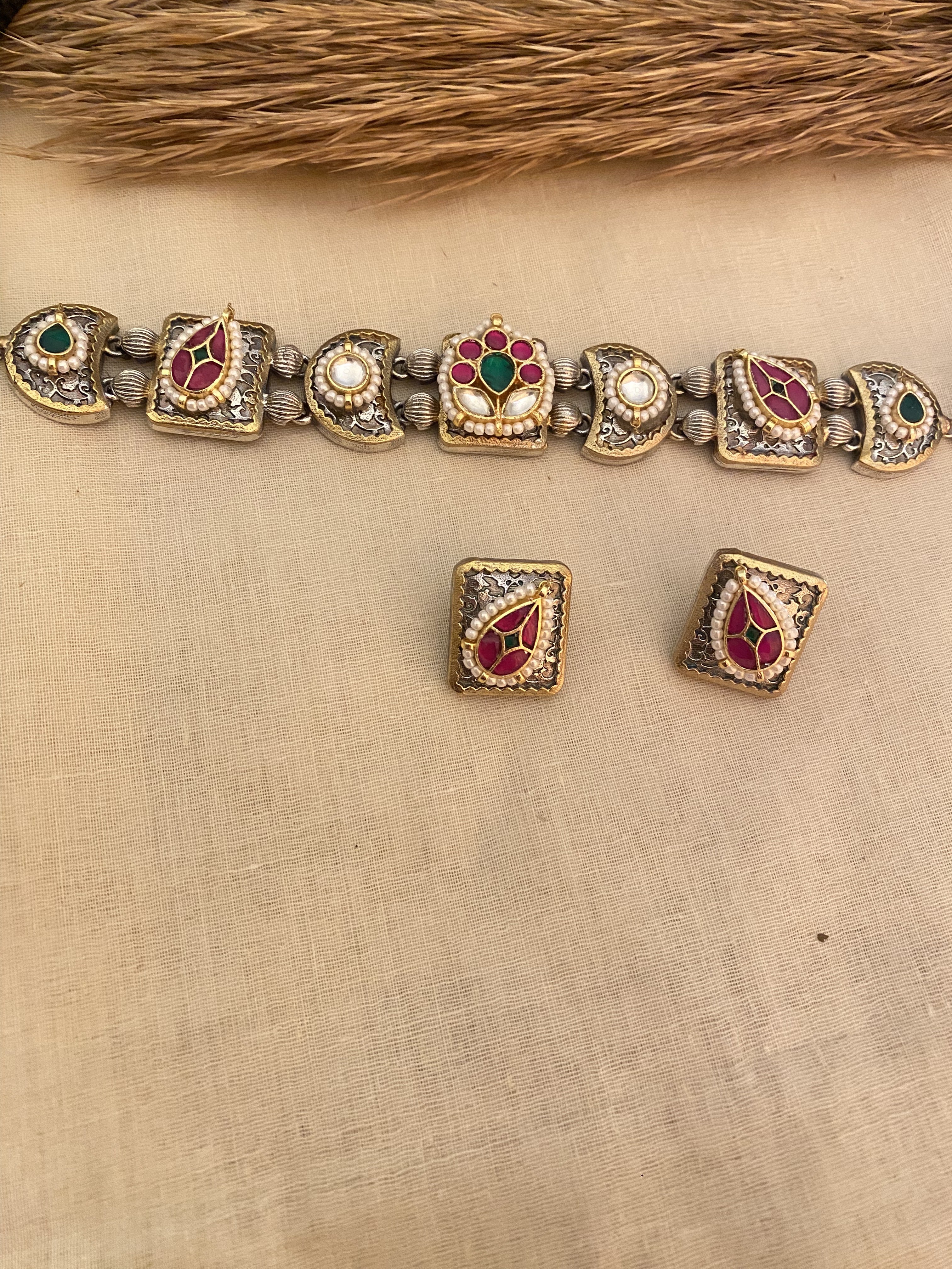 Meena Choker - handcrafted traditional jewellery by Aabhushan Jewellery