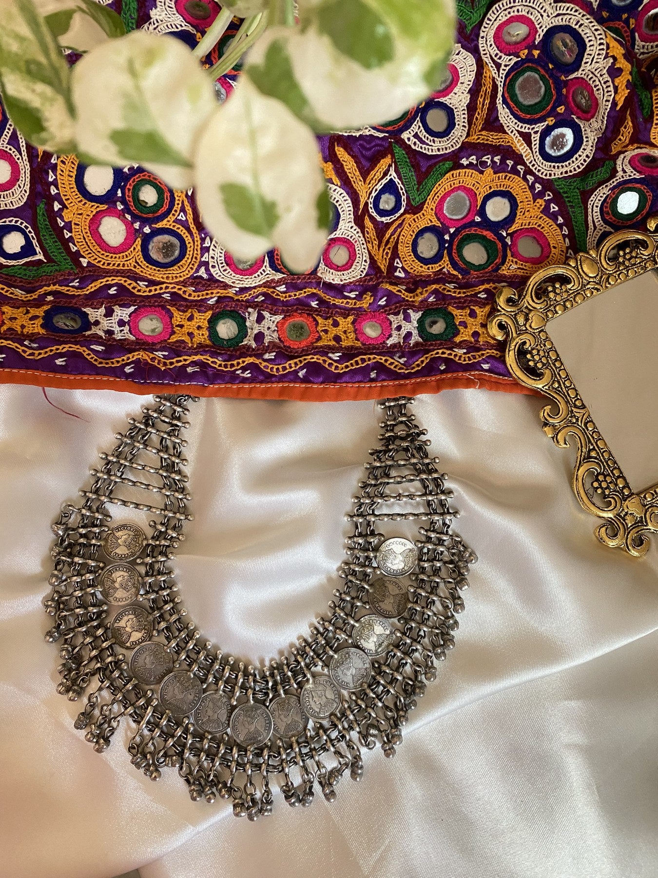 Meera Vintage Necklace - handcrafted traditional necklace by Aabhushan Jewellery
