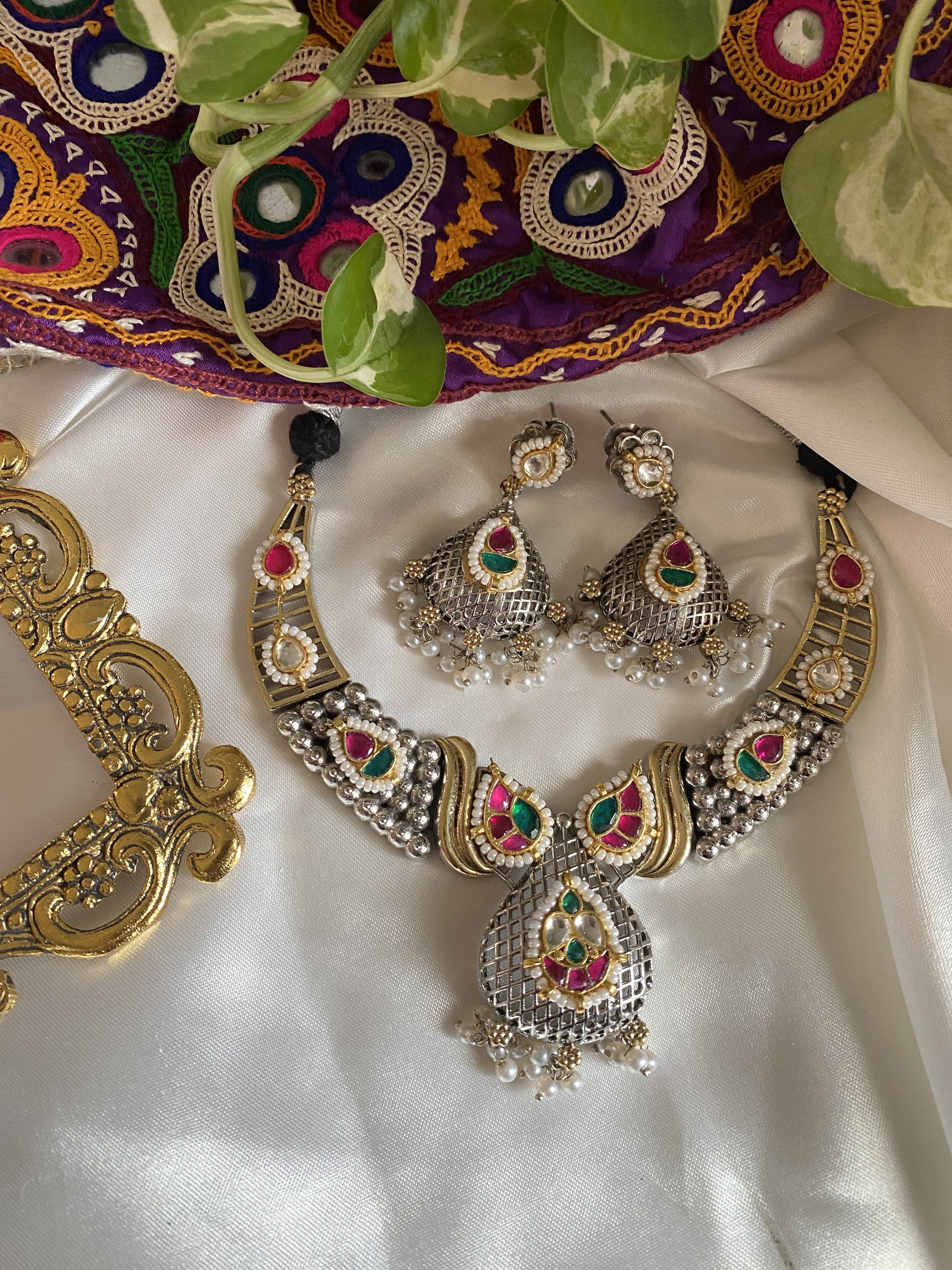 Pankhuri Hansli - handcrafted traditional jewellery by Aabhushan Jewellery