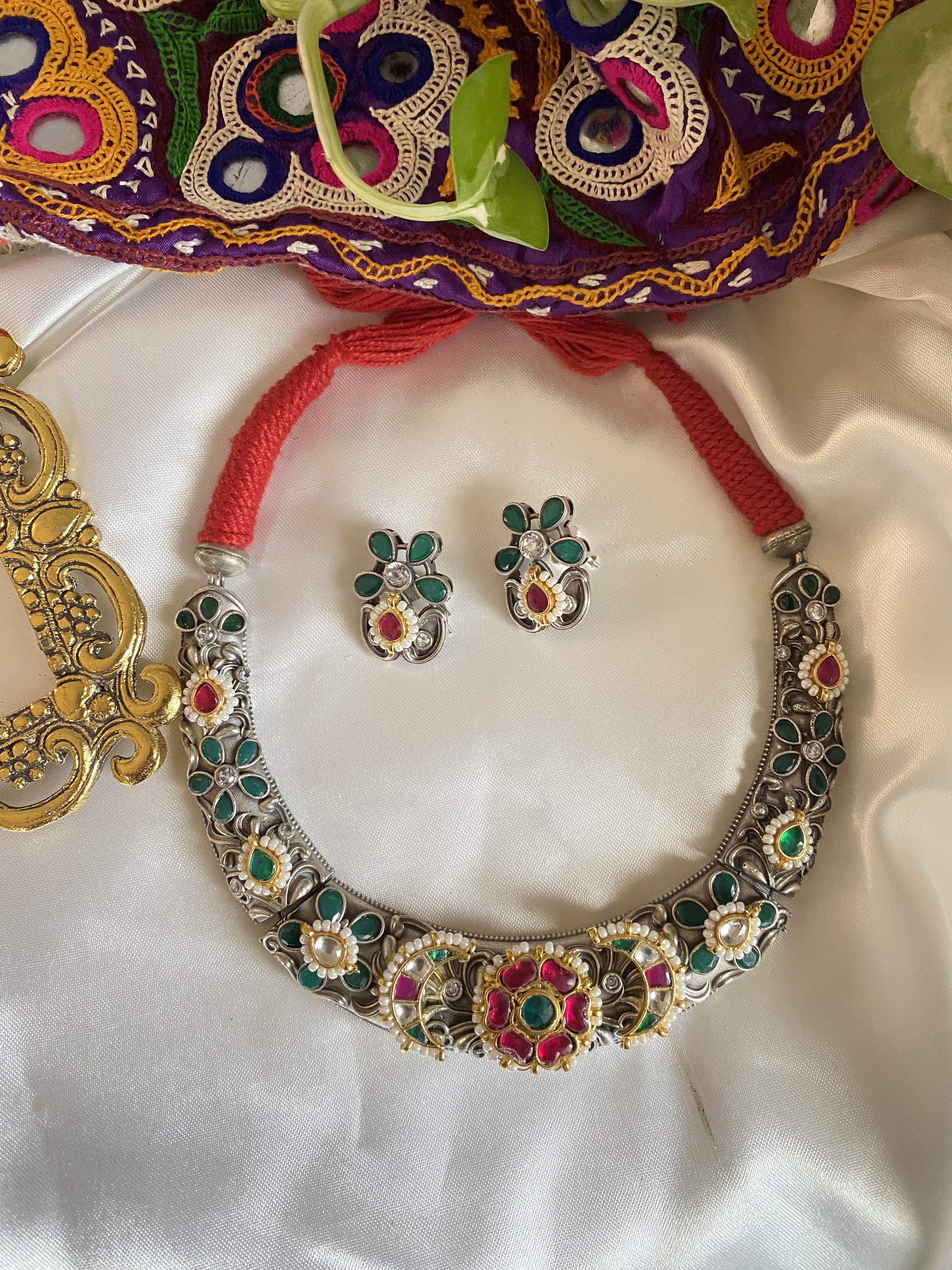 Samrudhi Hansli - handcrafted traditional jewellery by Aabhushan Jewellery