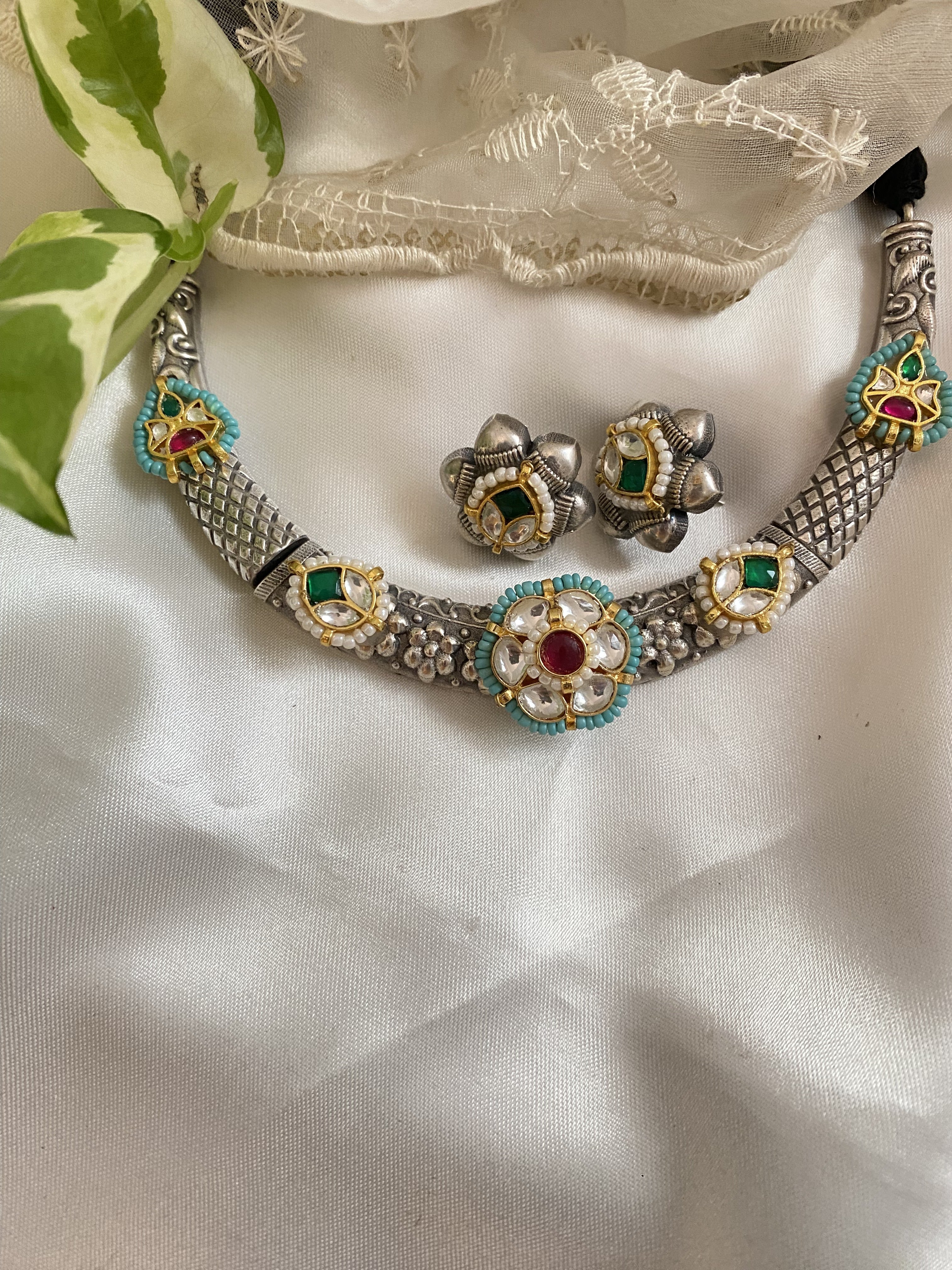 Skruti Hansli - handcrafted traditional jewellery by Aabhushan Jewellery
