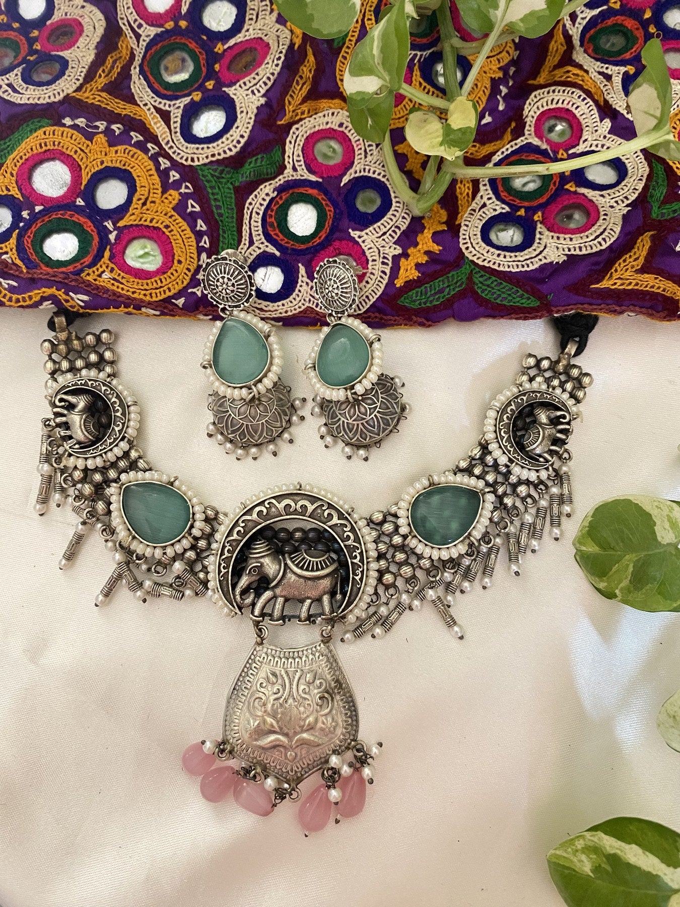 Swarnika Necklace - handcrafted traditional necklace by Aabhushan Jewellery
